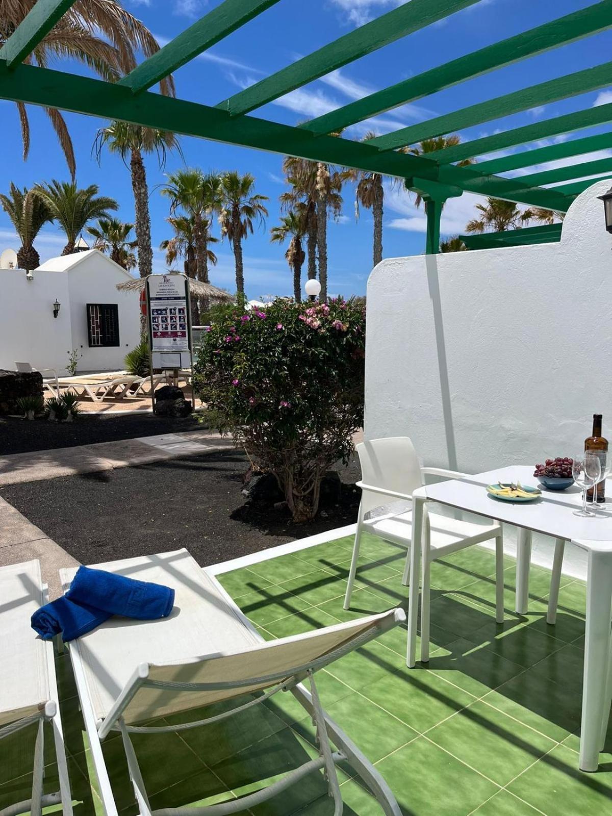 Bungalow Buganvilla Tías Extérieur photo